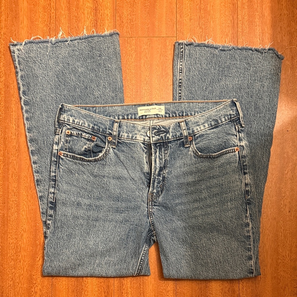 Mid Rise Bootcut jeans